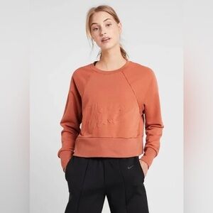 Nike Dri-FIT Get Fit Lux Fleece sweatshirt size small EUC burnt orange